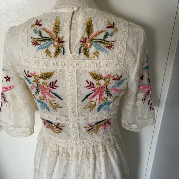 Womens Floral Embroidered Midi Ivory Dress - Picture 5 of 9